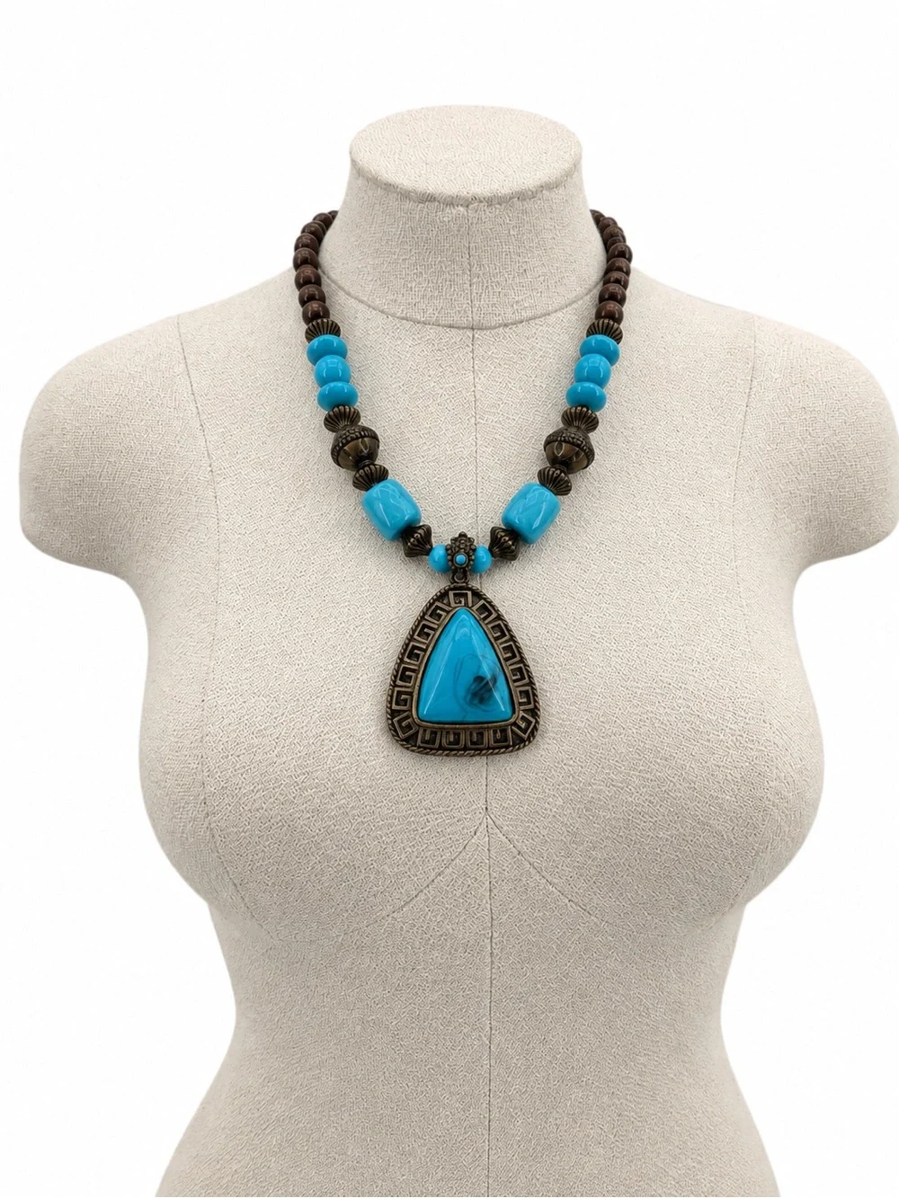Costume Necklace Turquoise Tone Bead Statement Southwest Style Pendant Necklace
